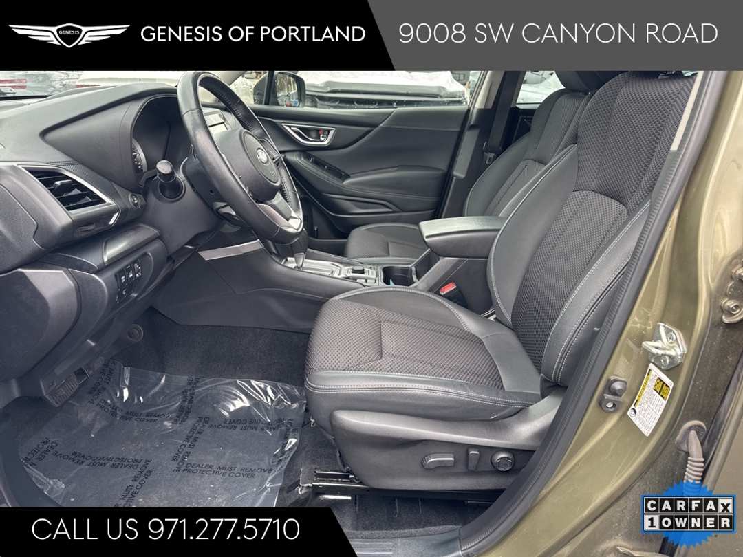 2022 Subaru Forester Premium - Image 20