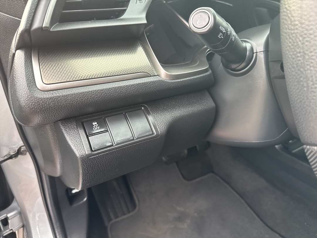 2017 Honda Civic EX - Image 13