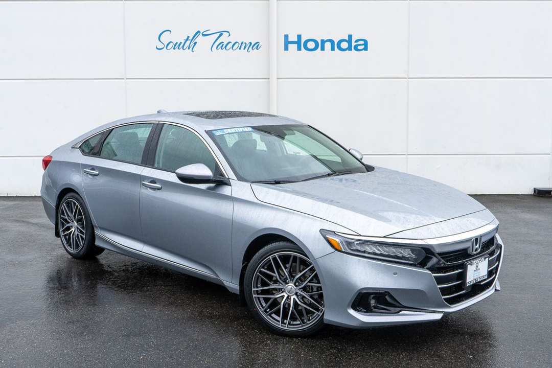 2021 Honda Accord Touring 2.0T - Image 2