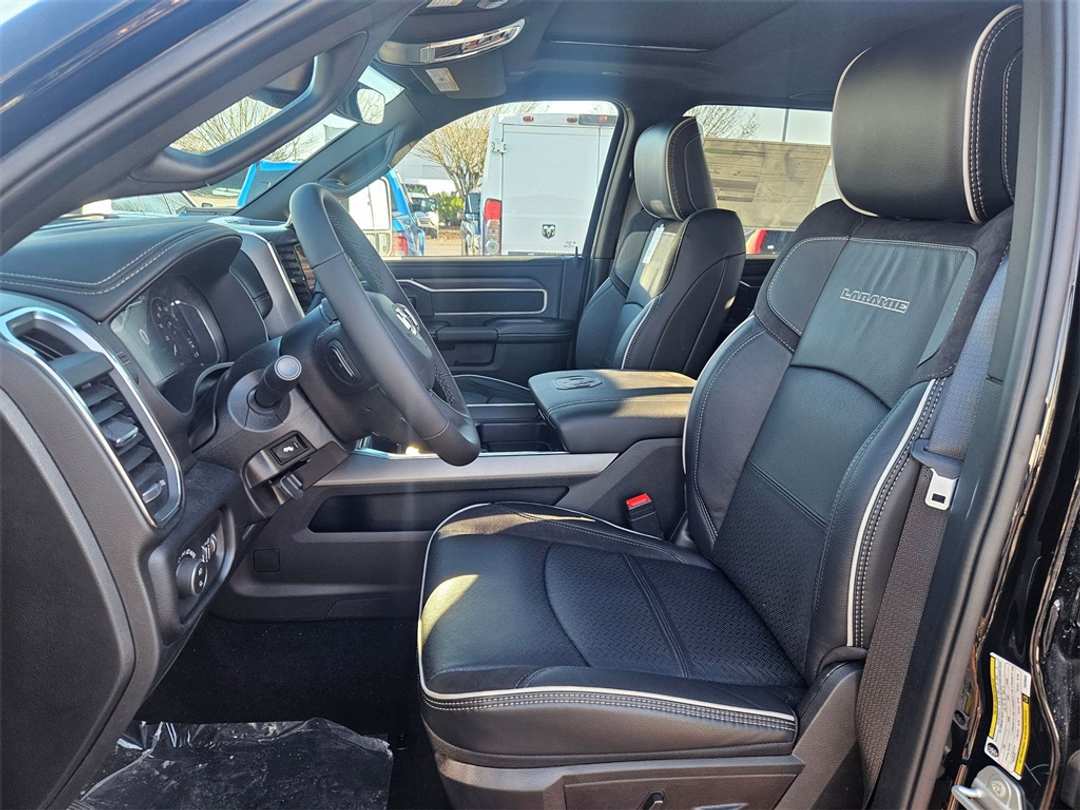 2026 Ram 3500 Laramie - Image 14