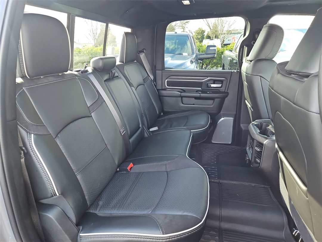 2026 Ram 3500 Laramie - Image 27