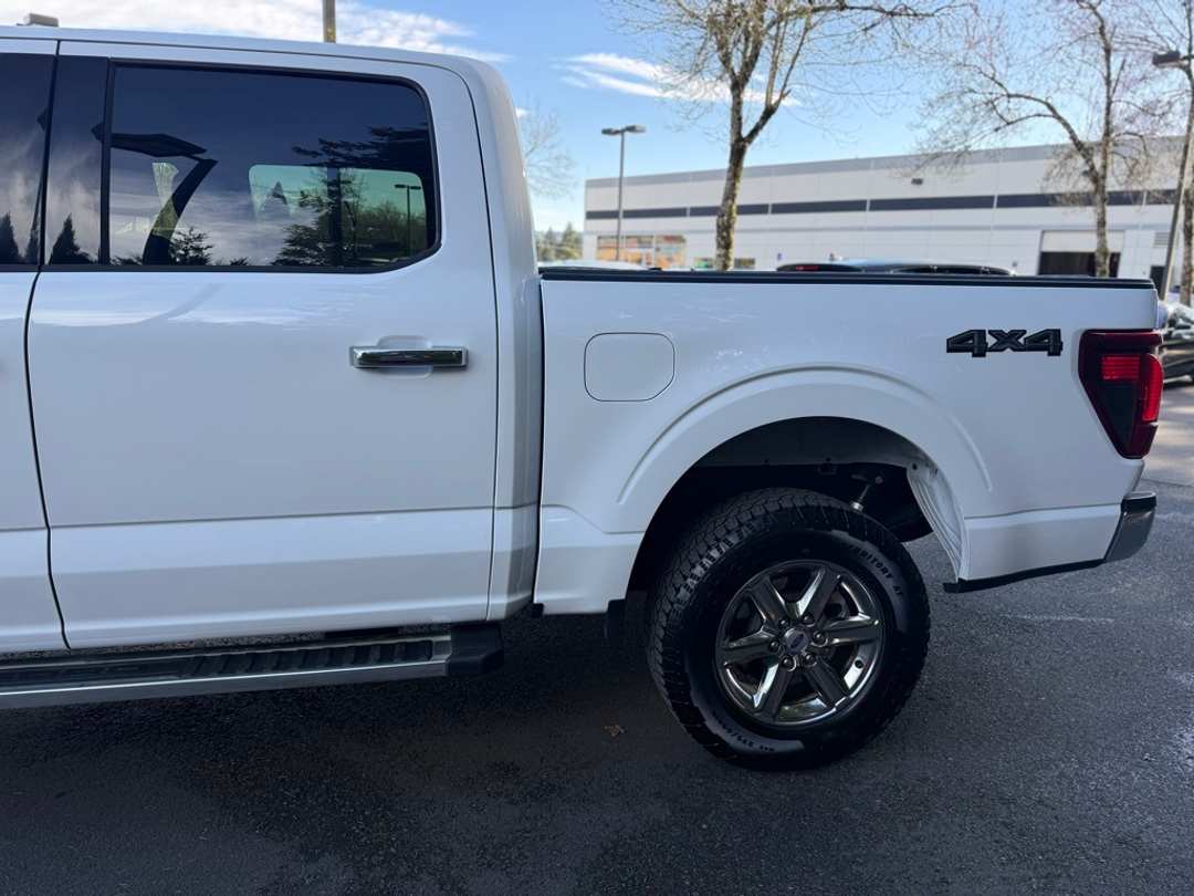 2025 Ford F-150 XLT - Image 9