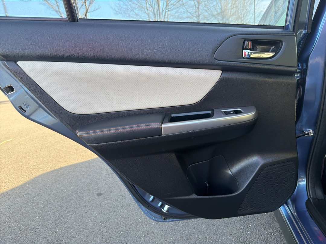 2017 Subaru Crosstrek 2.0i Limited - Image 16