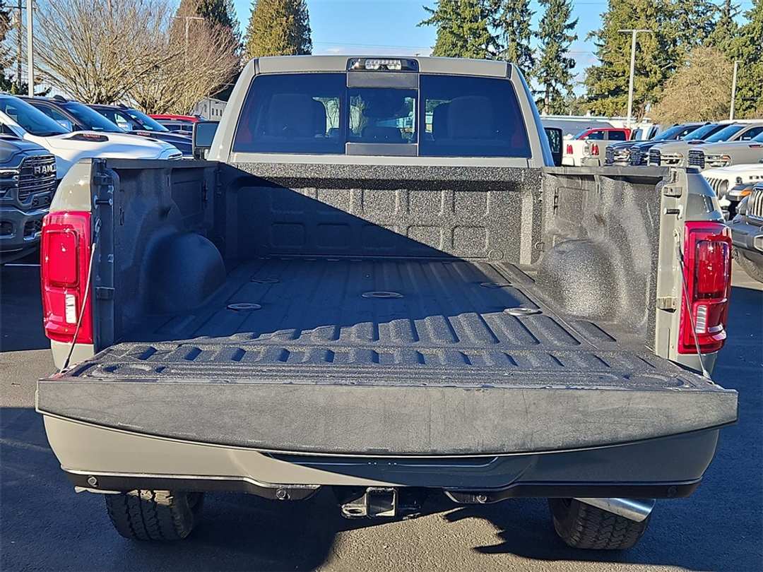 2026 Ram 3500 Big Horn - Image 24