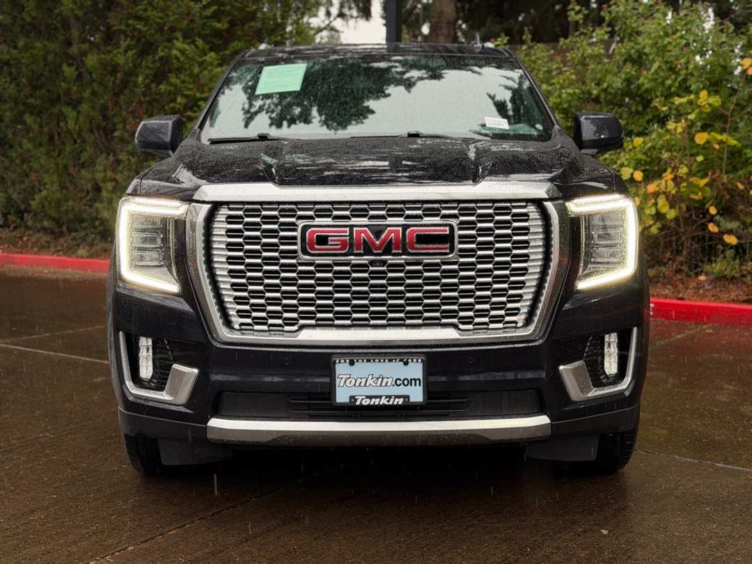 2021 GMC Yukon Denali - Image 3