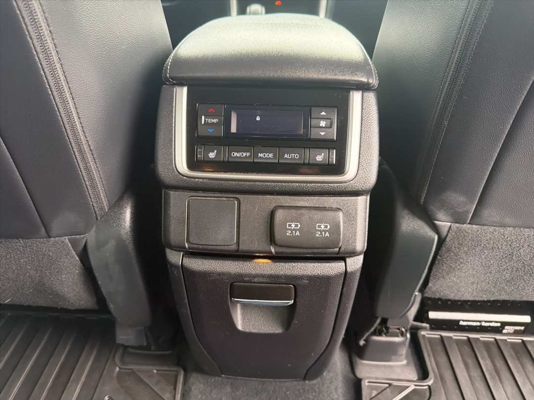 2020 Subaru Ascent Limited - Image 27