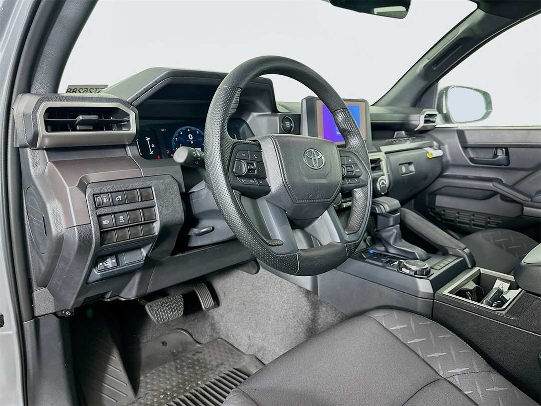 2025 Toyota Tacoma SR5 - Image 9