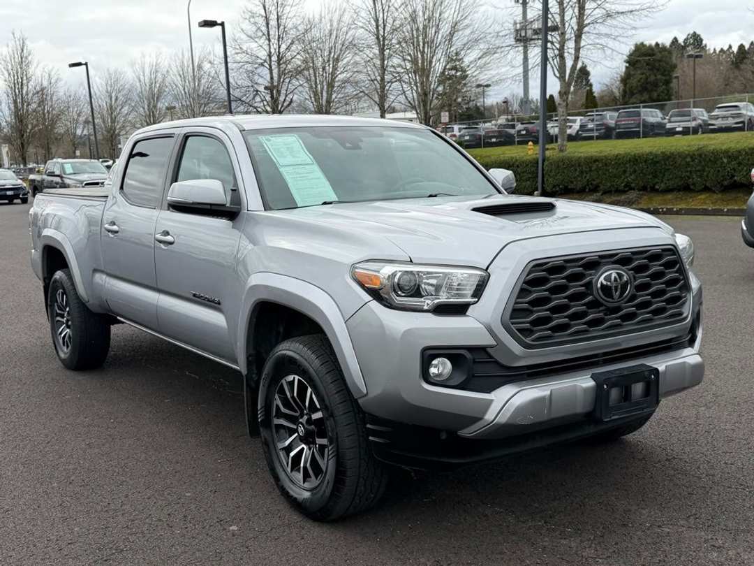 2020 Toyota Tacoma TRD Sport - Image 2
