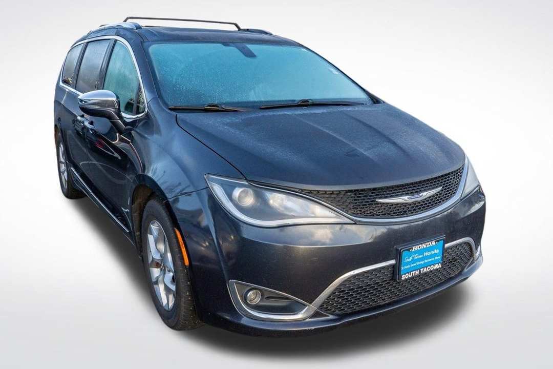 2020 Chrysler Pacifica Limited - Image 3