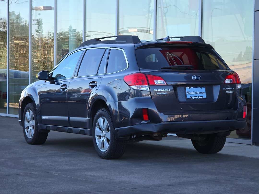 2011 Subaru Outback 2.5i - Image 5