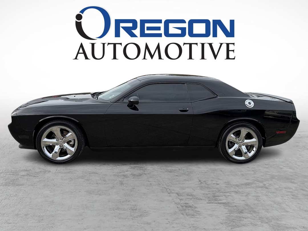 2013 Dodge Challenger R/T 2D - Image 2