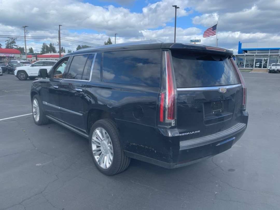 2016 Cadillac Escalade Esv Platinum Edition - Image 2