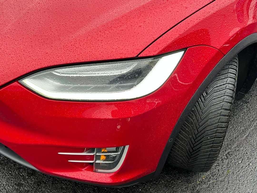 2016 Tesla Model X 90D - Image 3