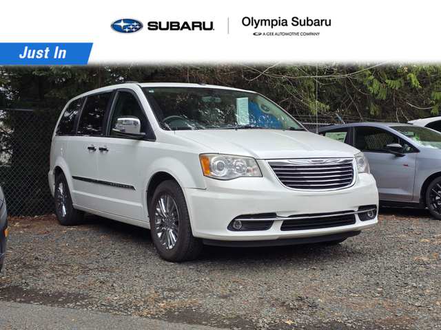 2011 Chrysler Town & Country Limited