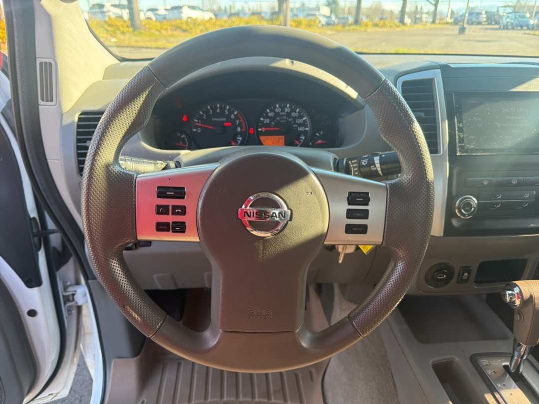 2013 Nissan Frontier SV - Image 28