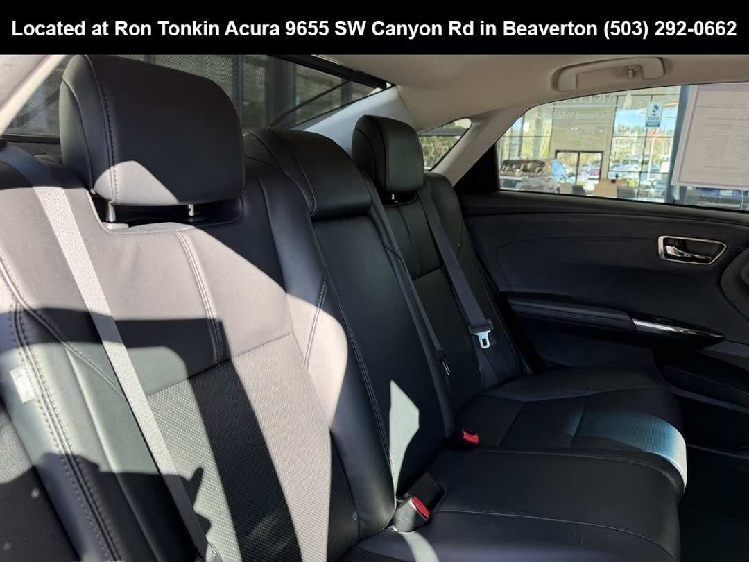 2014 Toyota Avalon Limited - Image 30