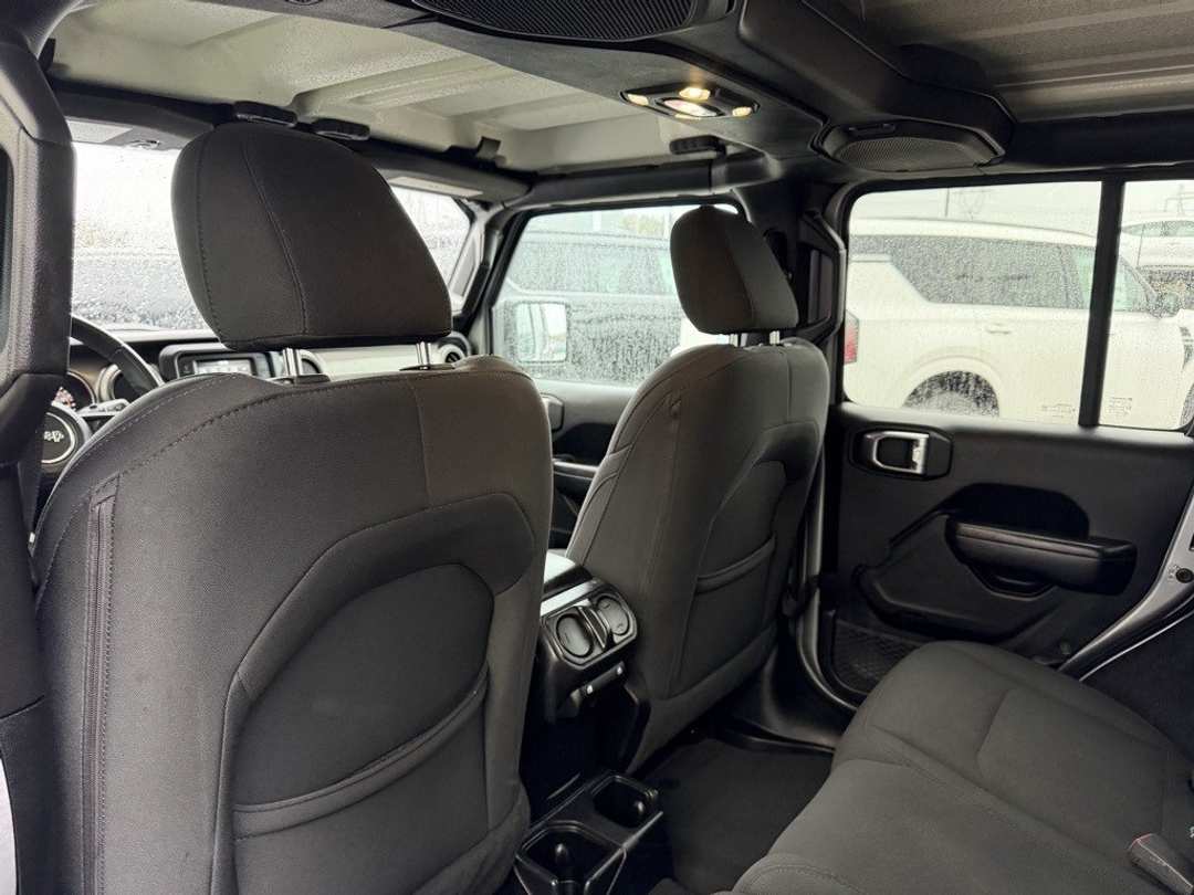 2019 Jeep Wrangler Unlimited Sport S - Image 35