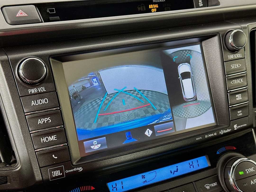 2016 Toyota Rav4 SE - Image 14