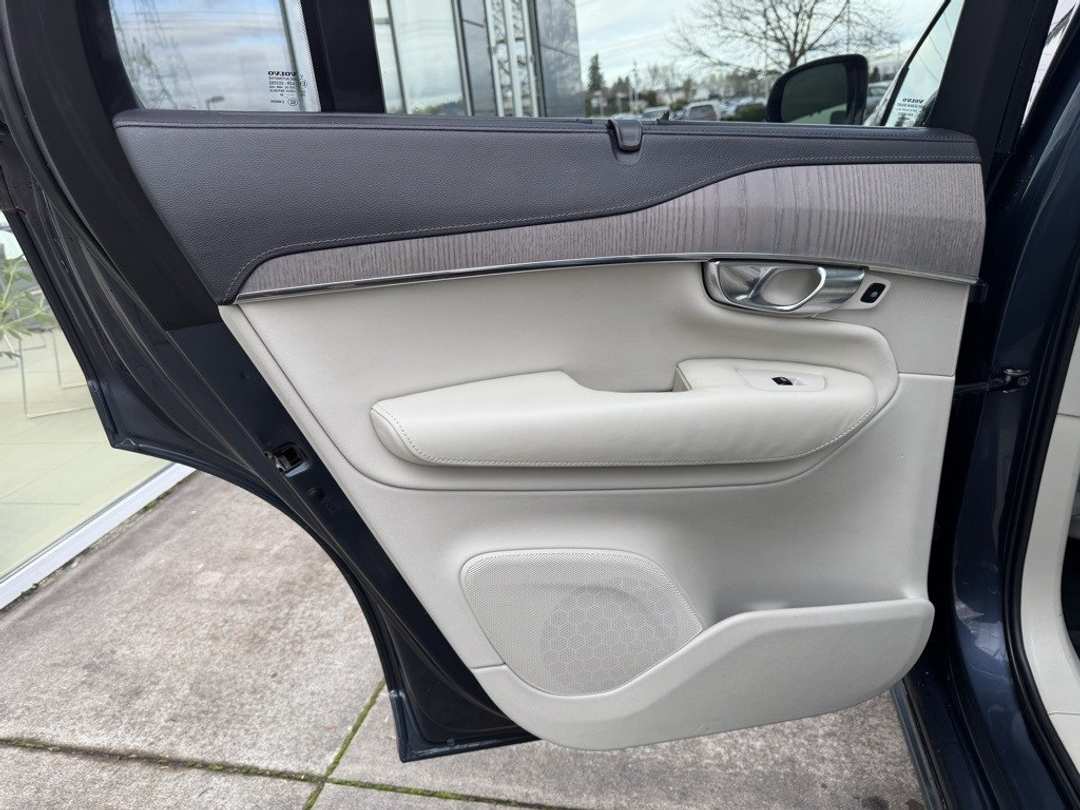 2020 Volvo Xc90 T8 Inscription - Image 30