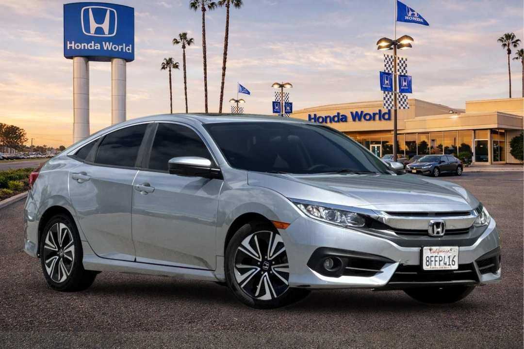 2018 Honda Civic EXT - Image 2
