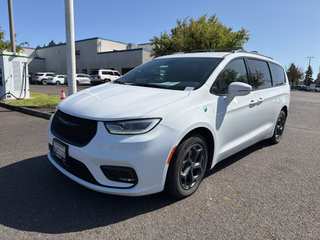 2021 Chrysler Pacifica Touring
