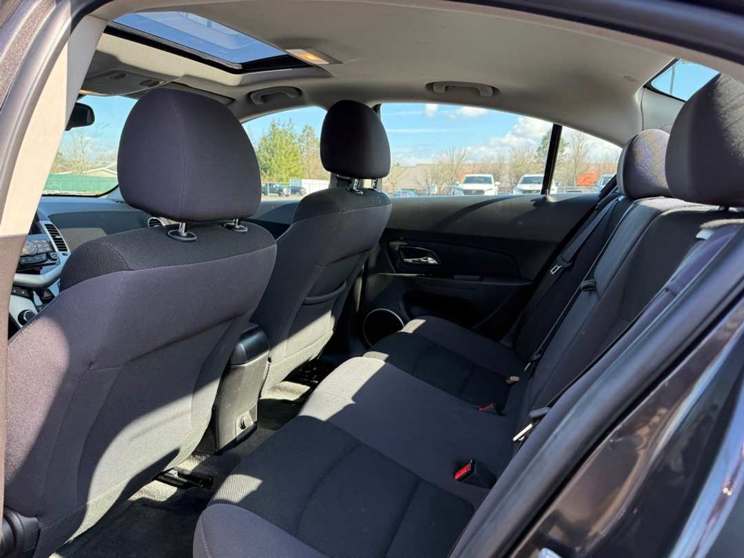 2014 Chevrolet Cruze 1LT - Image 17