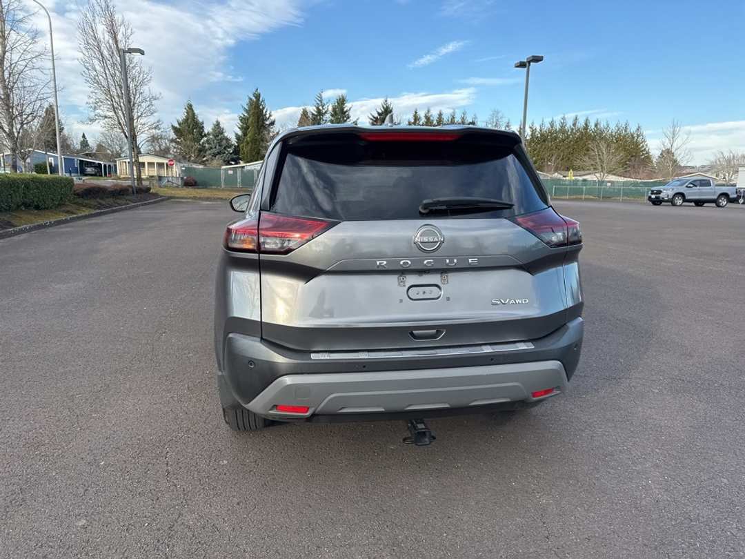 2022 Nissan Rogue SV - Image 6