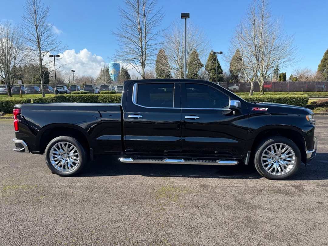 2020 Chevrolet Silverado 1500 LTZ - Image 9