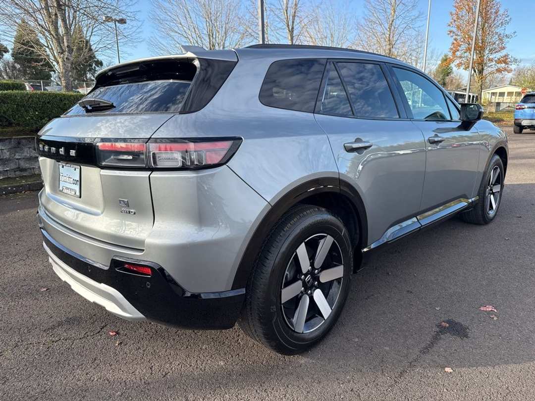 2026 Honda Prologue Touring - Image 3