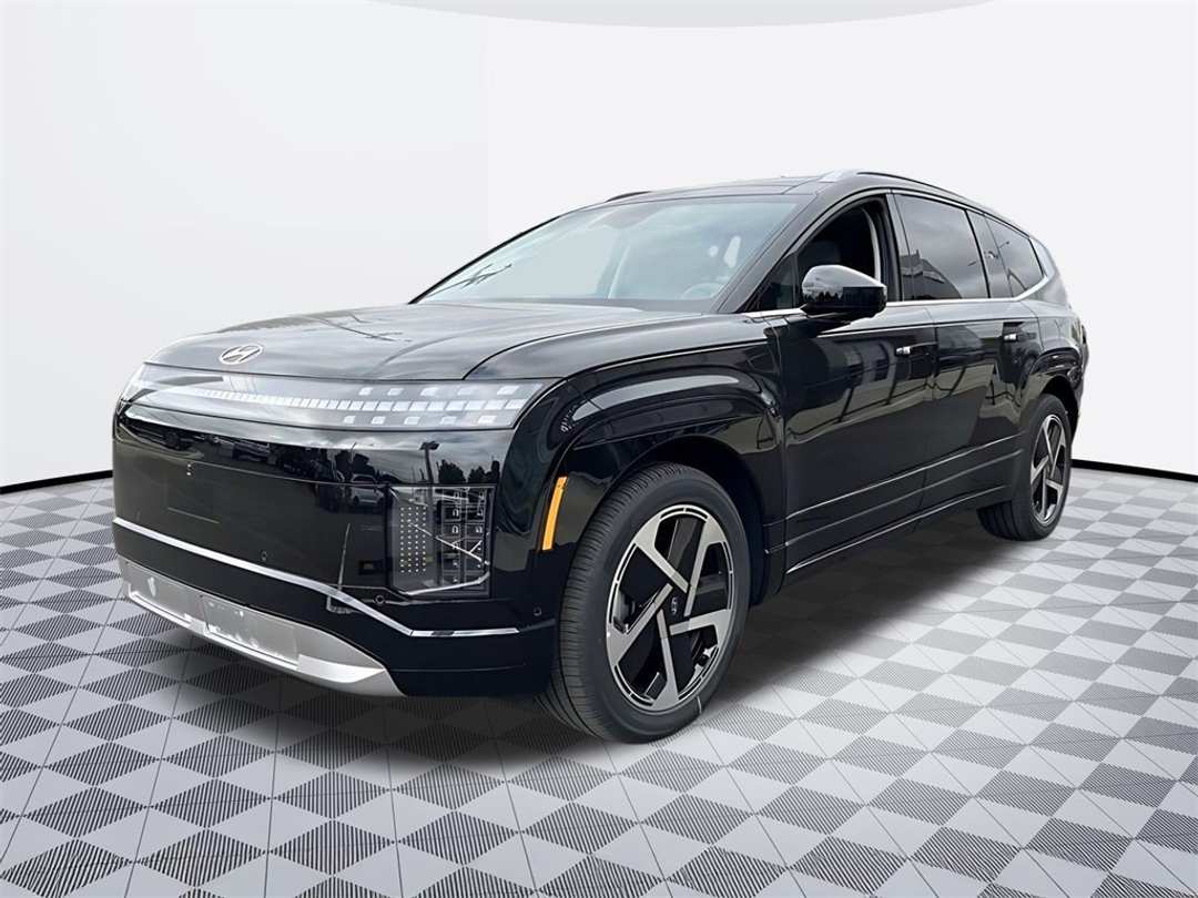 2026 Hyundai Ioniq 9 Performance Limited - Image 4