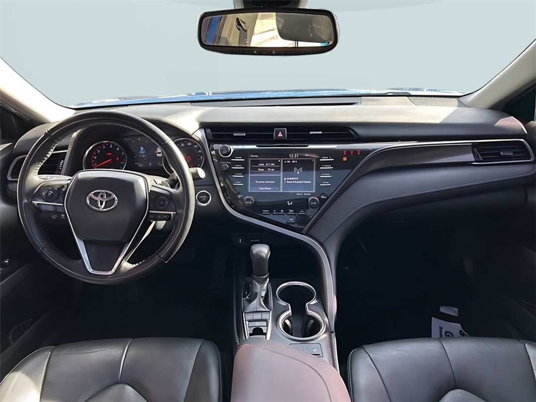 2019 Toyota Camry XSE - Image 18