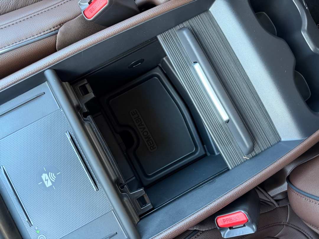 2026 Honda Odyssey Touring - Image 27