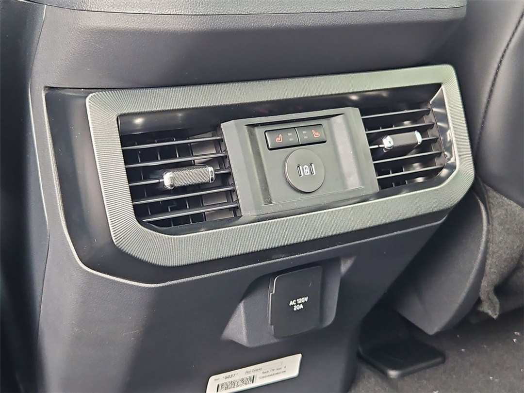 2026 Ford F-250Sd Platinum - Image 25