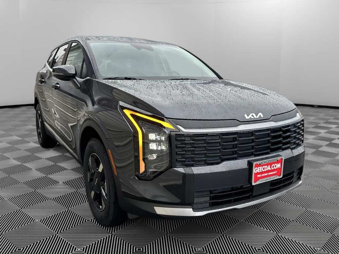 2026 Kia Sportage LX - Image 3