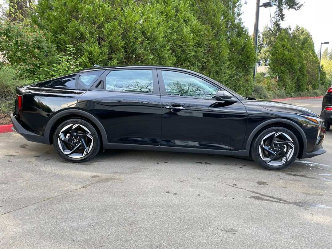 2025 Kia K4 EX - Image 3