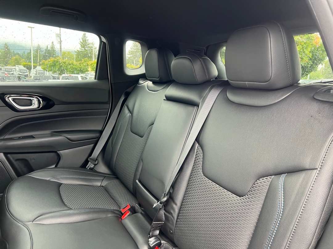 2026 Jeep Compass Latitude - Image 26