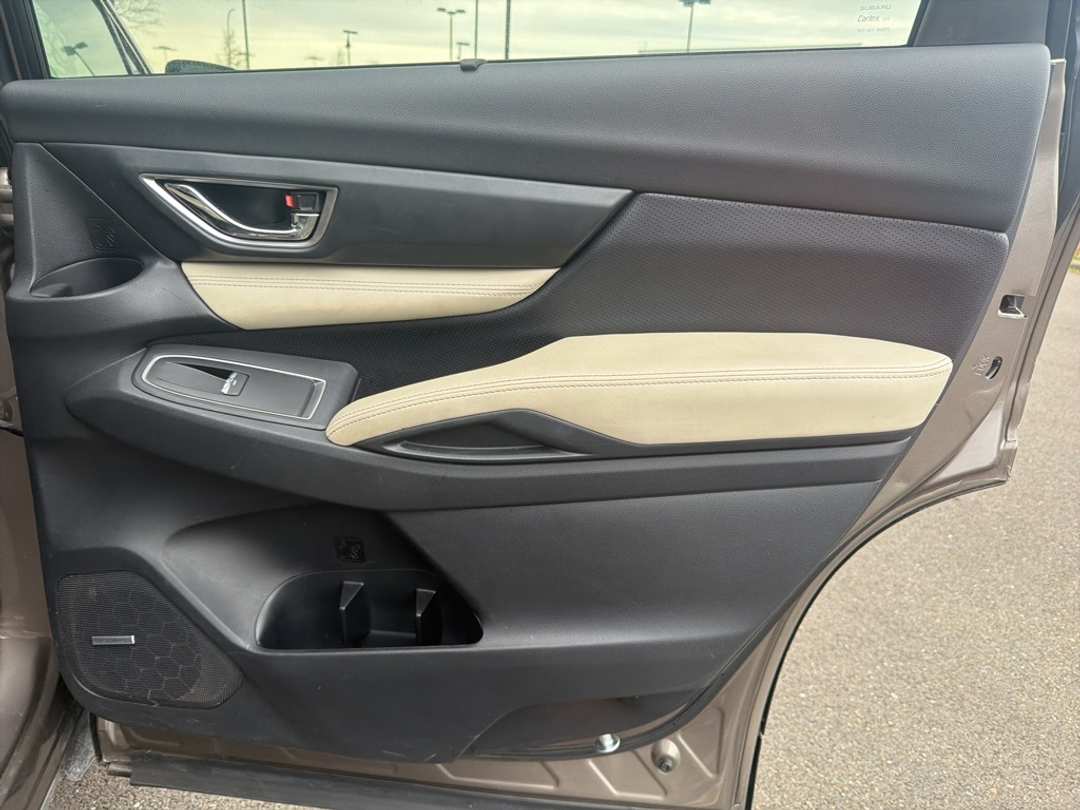 2022 Subaru Ascent Limited - Image 24