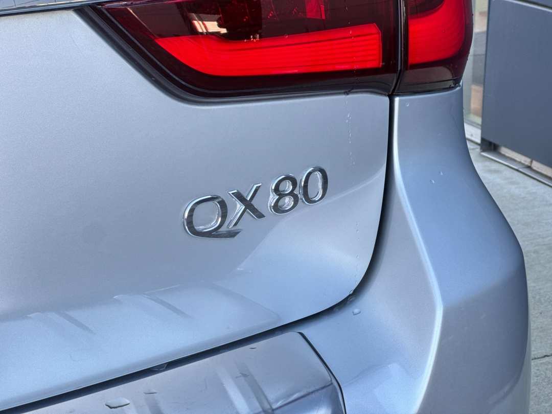 2019 INFINITI Qx80 LUXE - Image 27