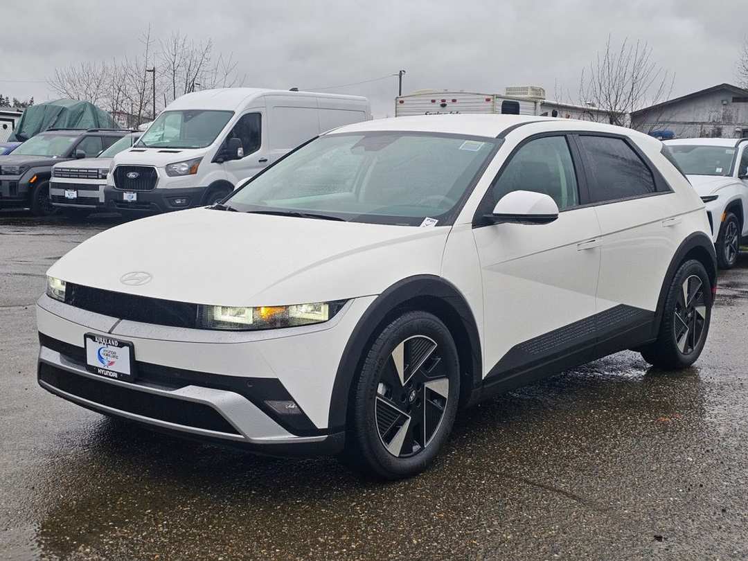 2026 Hyundai Ioniq 5 SEL - Image 3