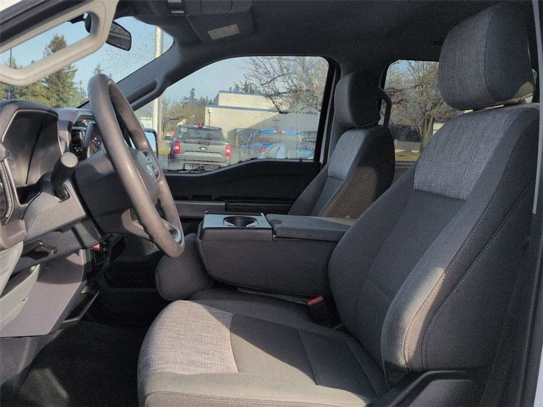 2023 Ford F-150 XL - Image 13