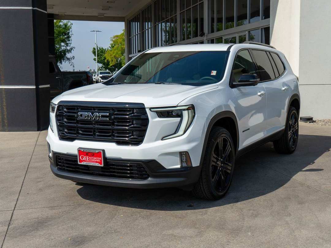2026 GMC Acadia Elevation - Image 3