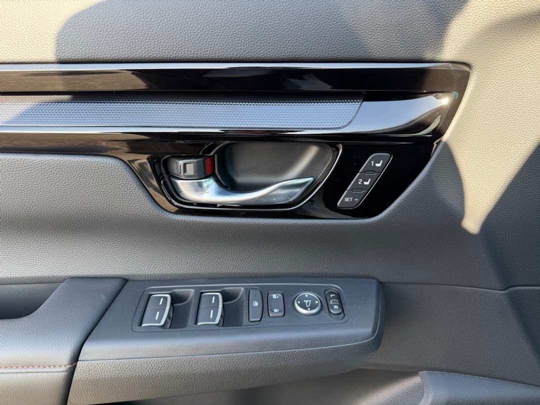 2026 Honda CR-V Sport Touring - Image 13