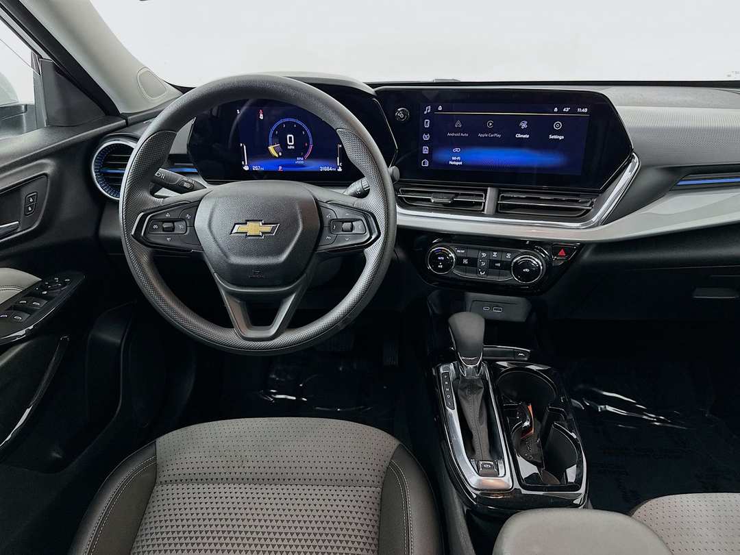 2025 Chevrolet Trax LT - Image 21