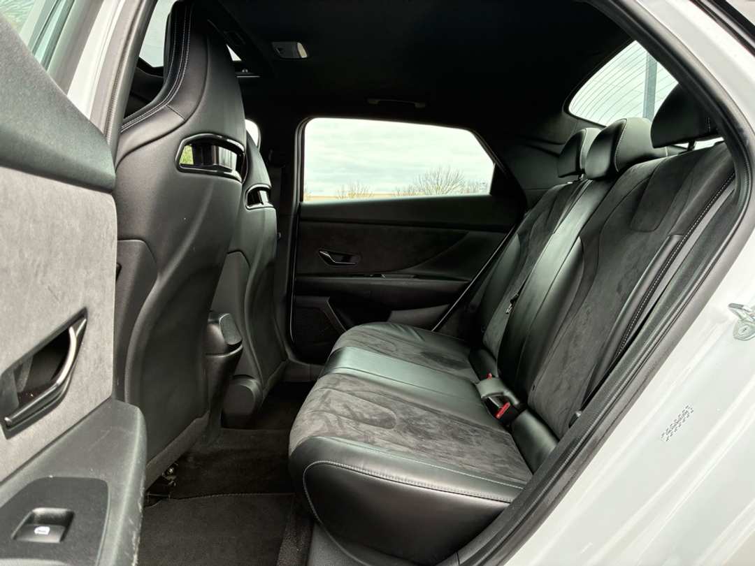 2023 Hyundai Elantra N Base - Image 22