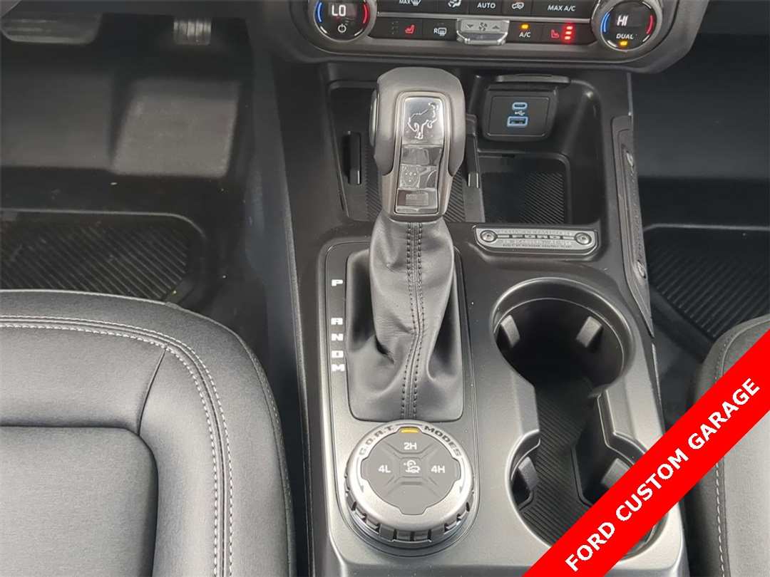 2025 Ford Bronco Big Bend - Image 16