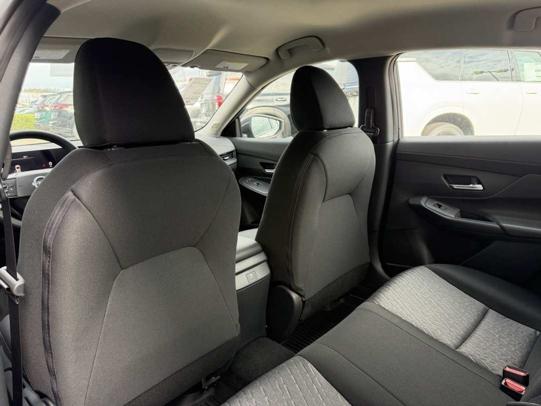 2026 Nissan Sentra SV - Image 32