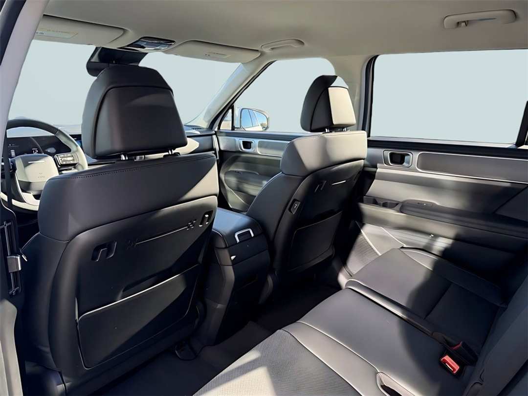 2026 Hyundai Santa Fe SEL - Image 29