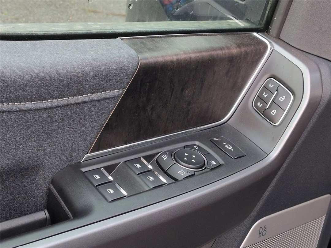 2026 Ford F-350Sd Lariat - Image 10