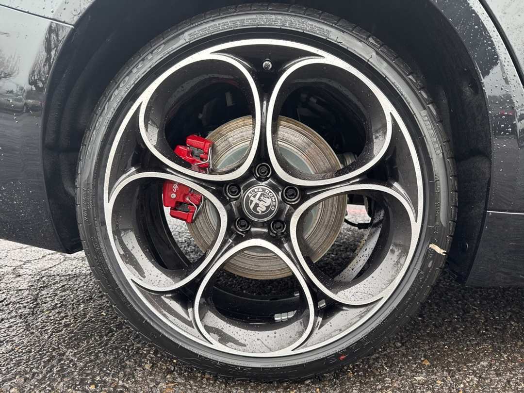 2026 Alfa Romeo Giulia Base - Image 9