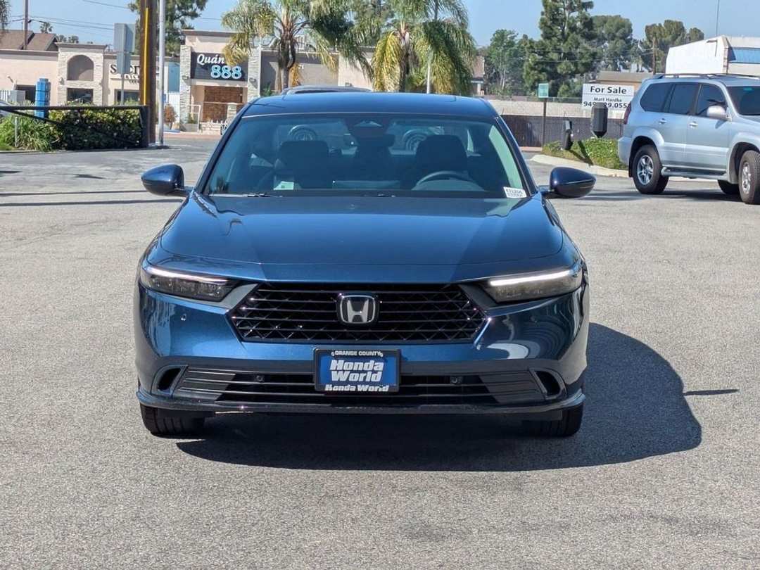 2026 Honda Accord EXL - Image 3